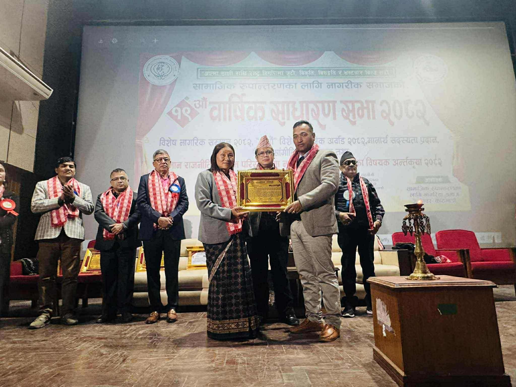 पत्रकार खड्कालाइ विशेष नागरिक सम्मान