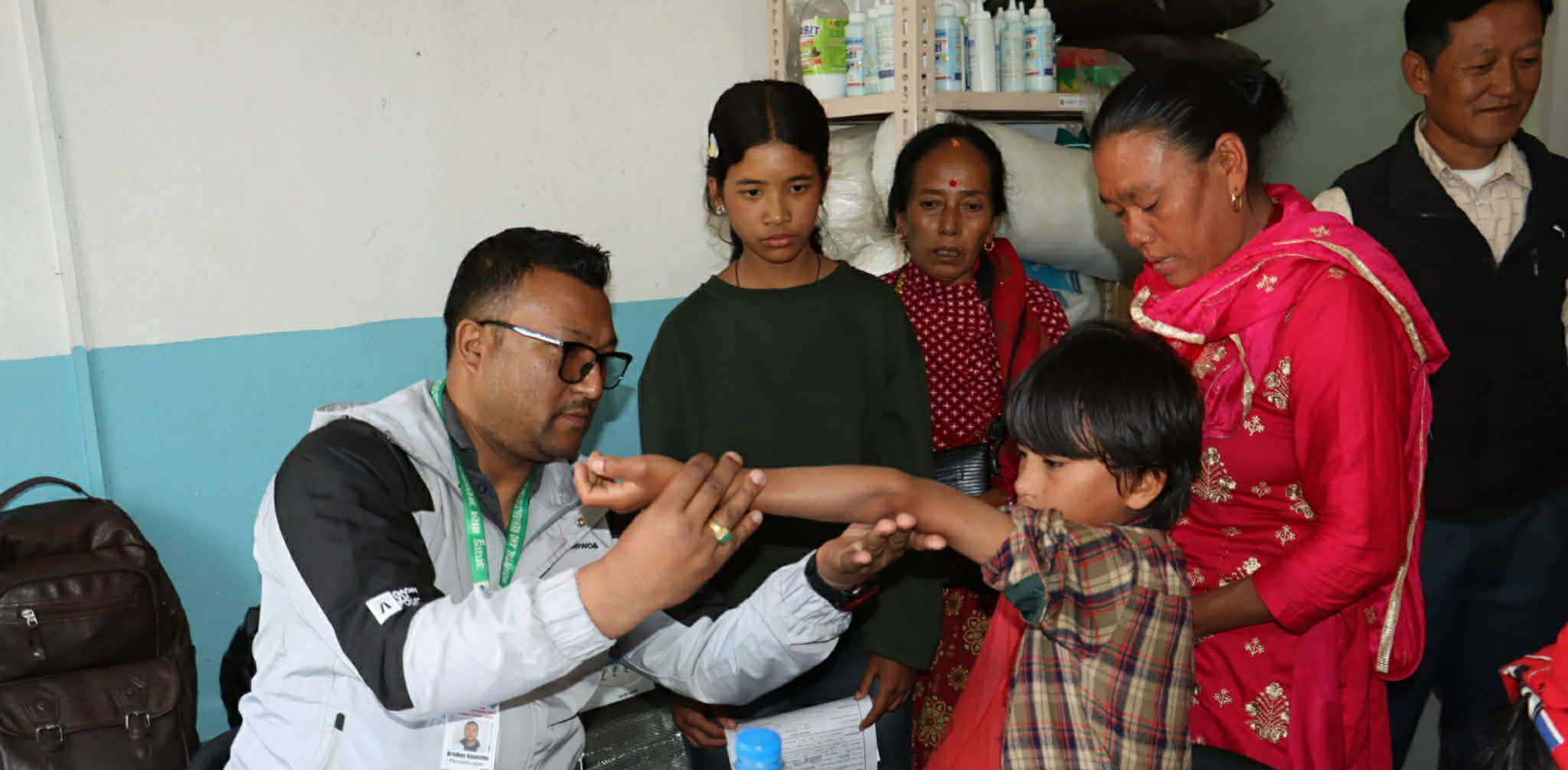 मेलम्चीमा शारीरिक अपाङ्गता भएका बालबालिका लक्षित घुम्ती स्वास्थ्य शिविर